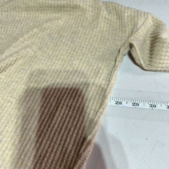 Urban Outfitters Out From Under Beige Jojo Thermal Henley Shirt Size Medium - Picture 12 of 13